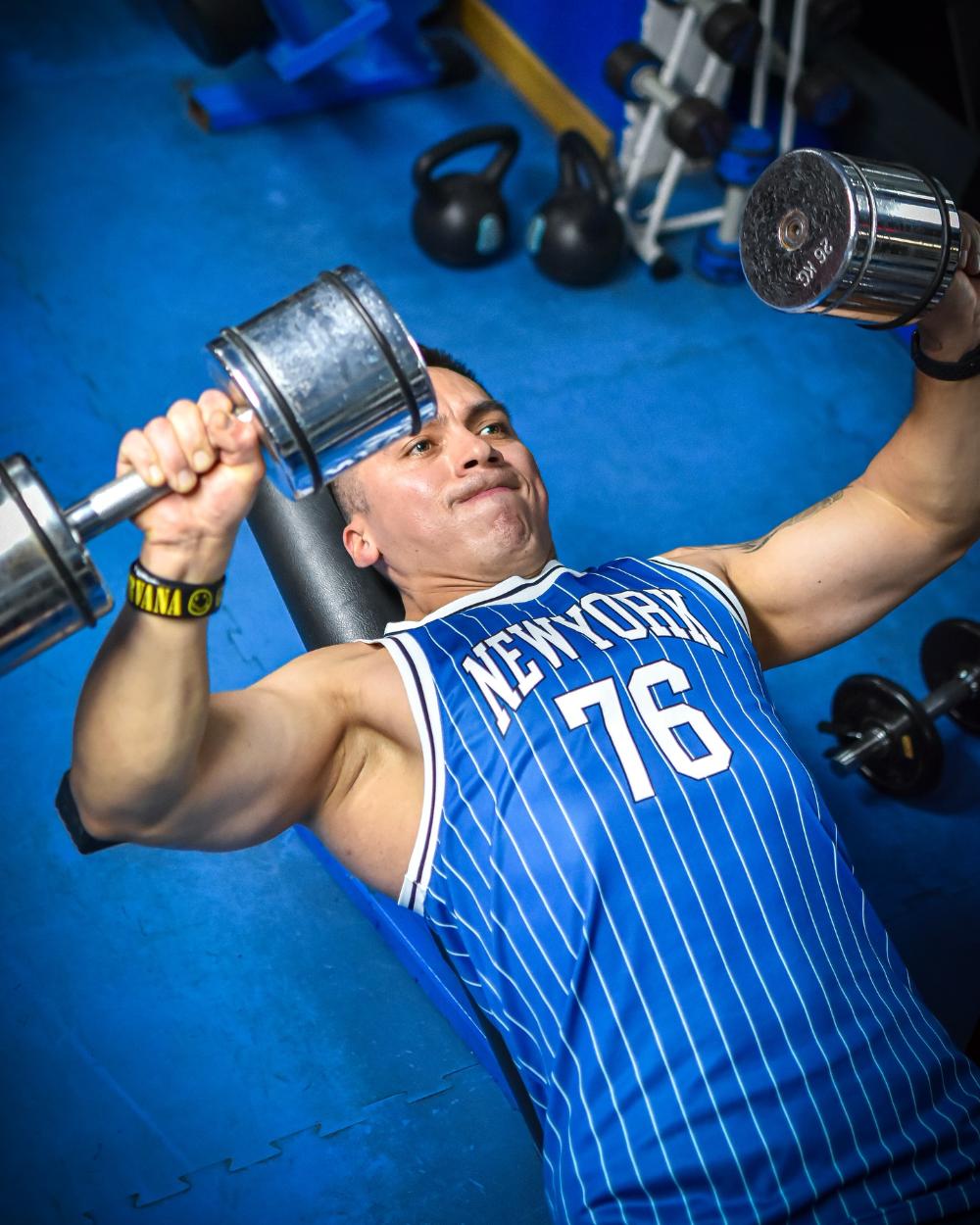 Press de banca con mancuernas